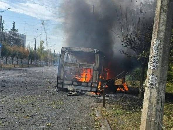 Russian strike on Kramatorsk buses leaves at least 30 dead