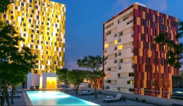 Heavy Winds Dislodge Materials From Villaggio Tower Under Construction in Accra
